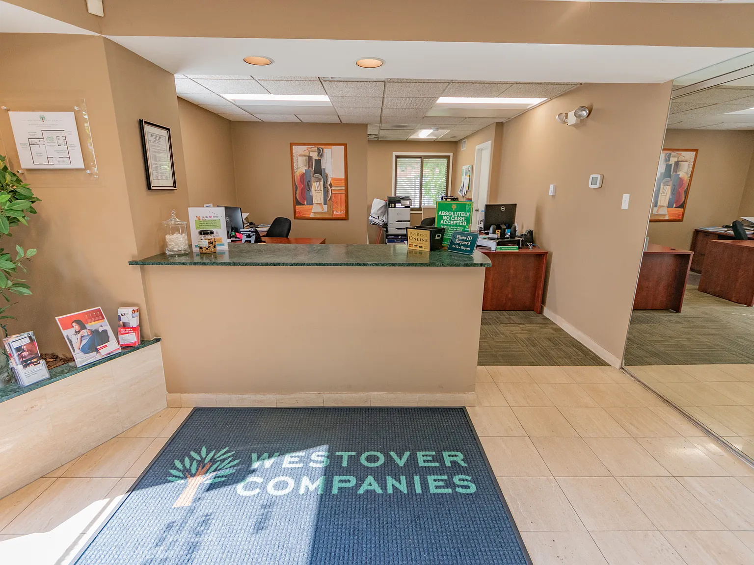 Whiteland West Apartments — Photo 4