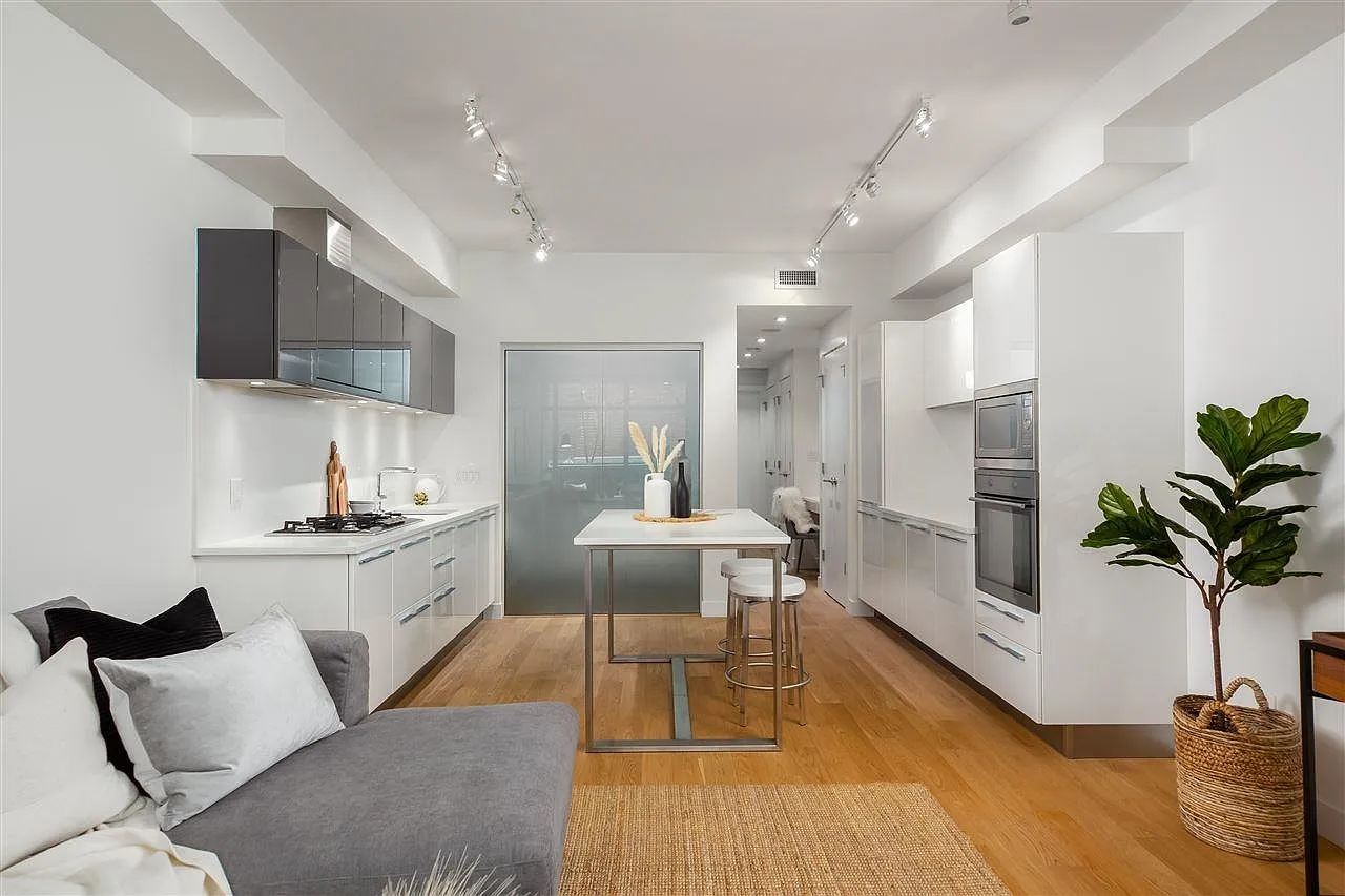 1 bed, 630 sqft, $2,700 — Photo 4