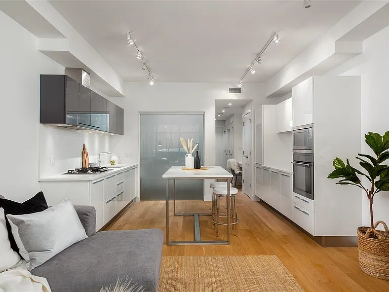108 E 1st Ave #138 — Photo 4