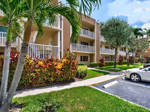 7348 N DEVON Drive #203, Tamarac, FL 33321