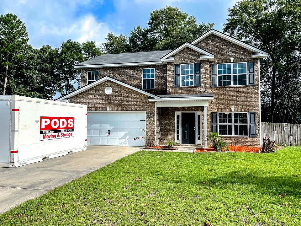 1st image of 117 NE Arbor Cir