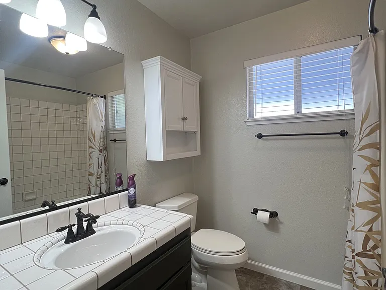 343 Horizon Cir — Photo 16