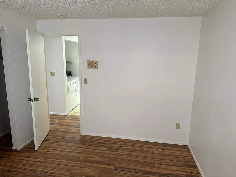 827 143rd Ave SE — Photo 15