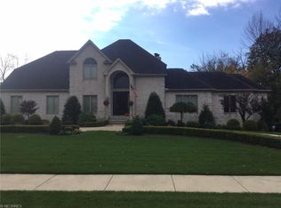 6744 Rivercrest Dr, Brecksville, OH 44141