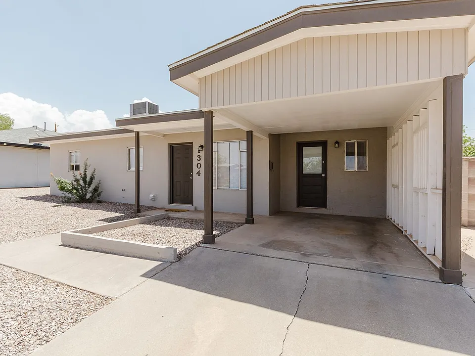 1304 Hendrix Ave
