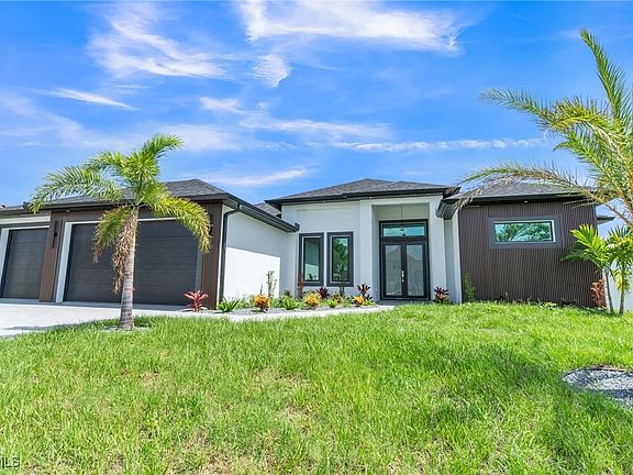 4th image of 834 NW 2nd St