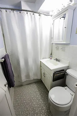 Sold by R New York | media 5