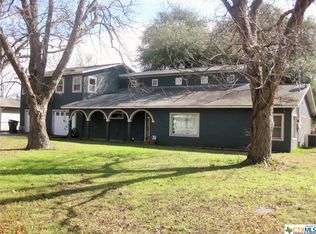 2317 El Rhea Dr, Seguin, TX 78155