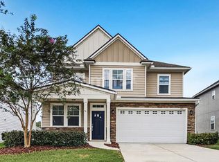 3353 Roundabout Dr, Middleburg, FL 32068