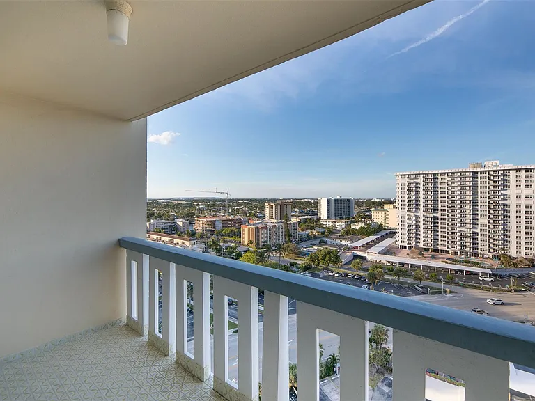 305 N Pompano Beach Blvd #1403 — Photo 24