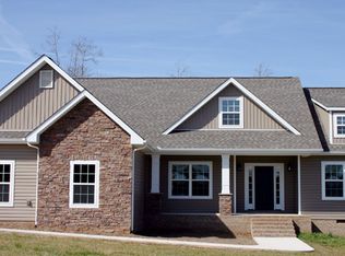 455 Honeysuckle Ln, Sparta, TN 38583
