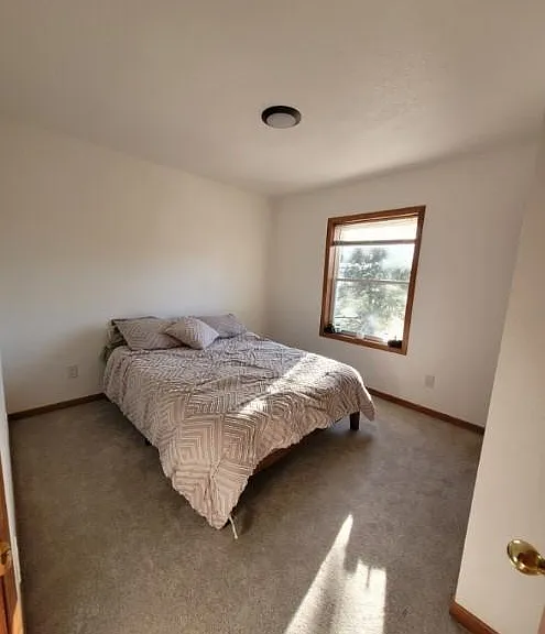 687 Crescent Lake Rd — Photo 25