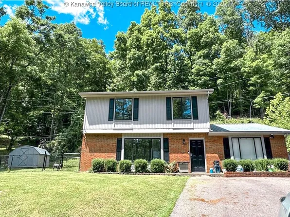 279 Regency Heights Rd, Chapmanville, WV 25508