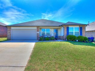 9713 High Noon Rd, Yukon, OK 73099