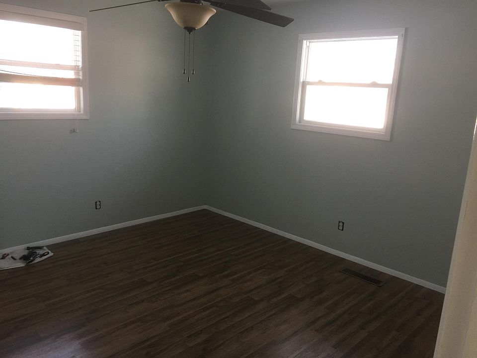 1st image of 6 Poulston Pl