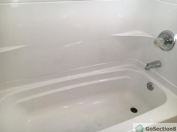 3rd image of 6446 Victoria Ave