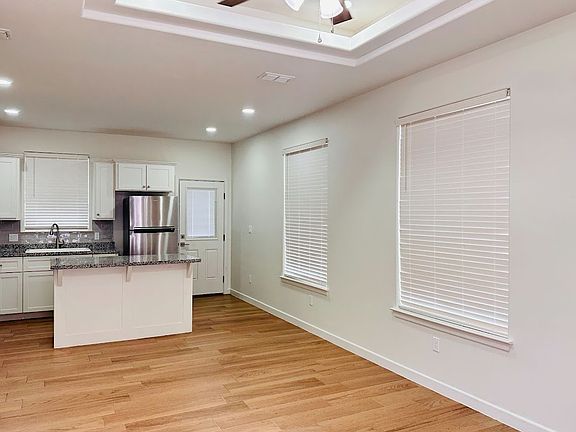 2nd image of 1100 Sugar Garden Ave #4