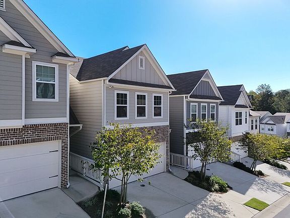 2nd image of 213 Turner Ln