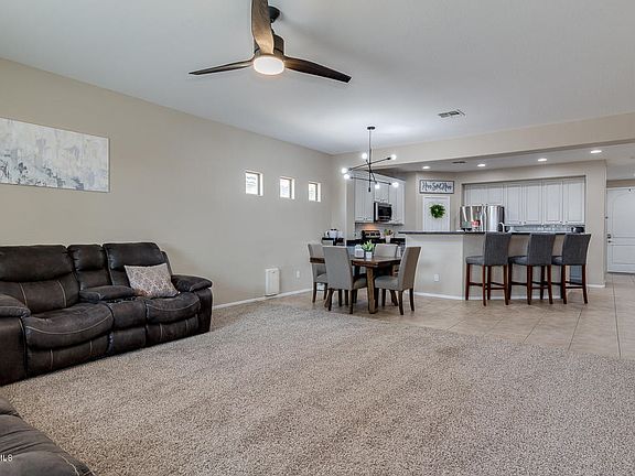 3rd image of 10924 N 162nd Ln