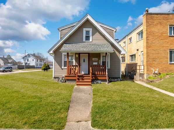 1448 Hervey Ave, North Chicago, IL 60064