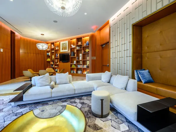 99 Hudson Street image 20 of 42