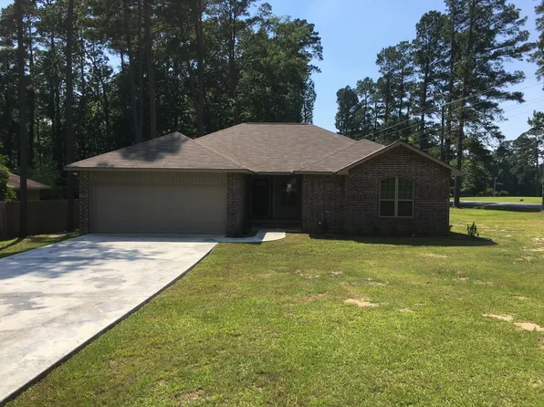 1 Chinquepin Dr, Magnolia, AR 71753