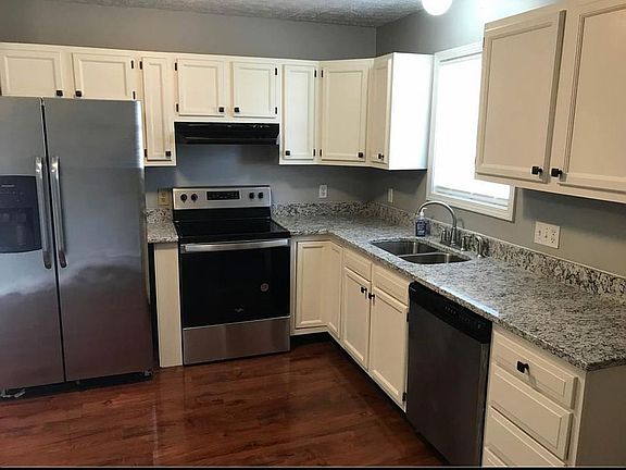 2nd image of 805 Crittenden St