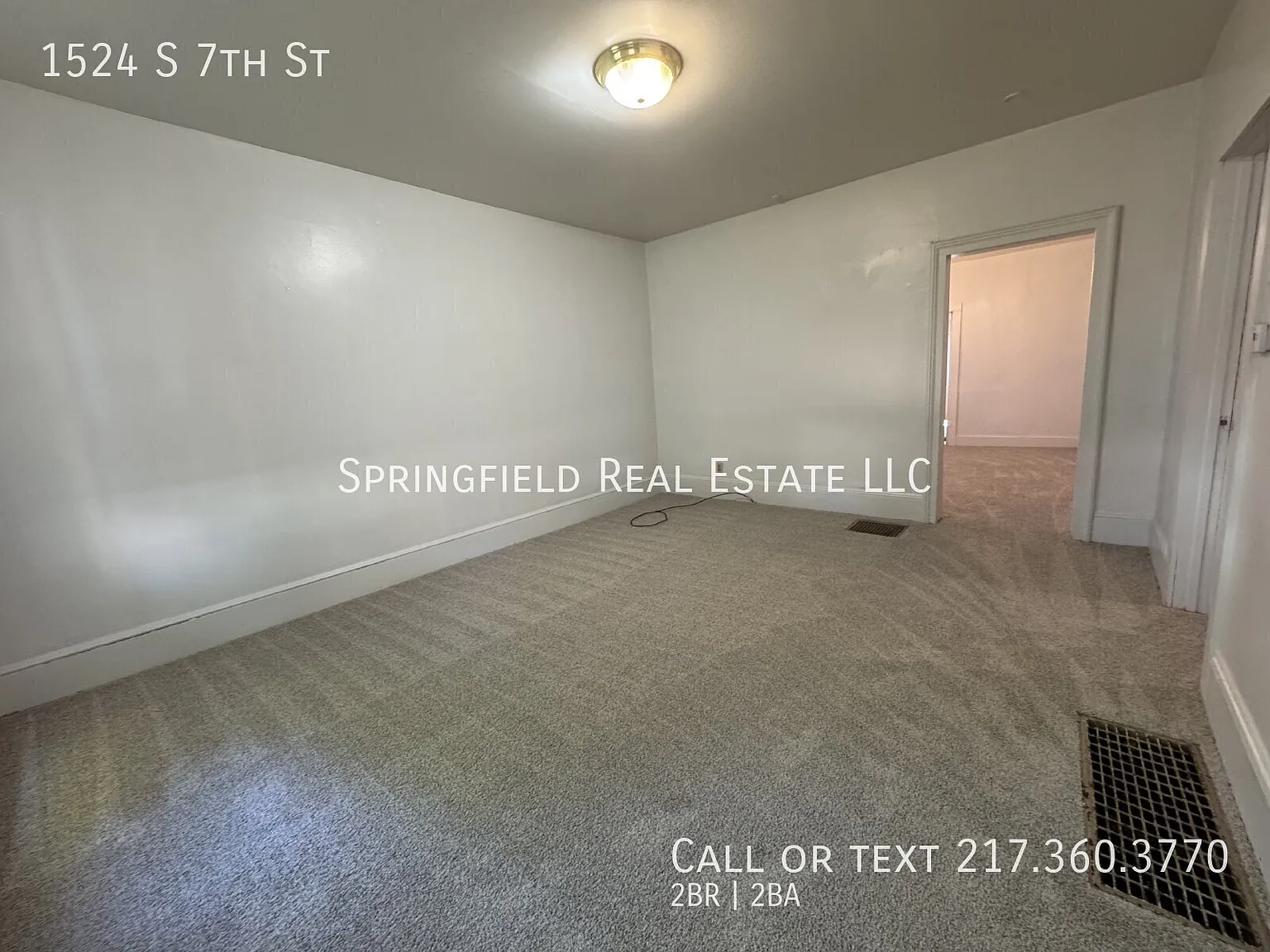 Charming Springfield Retreat: Cozy 2-Bedroom Home with Spacious 1208 Sq Ft Layout! — Photo 3