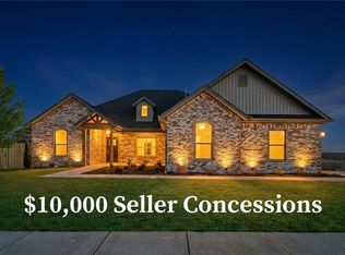 2413 Salmon St, Pea Ridge, AR 72751