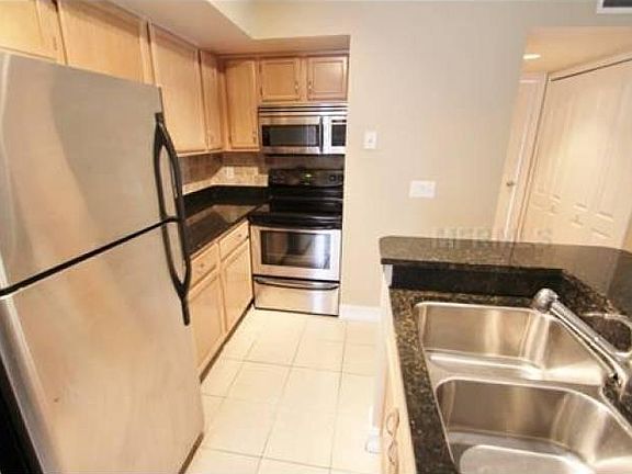 3rd image of 470 S Pin Oak 304 Pl