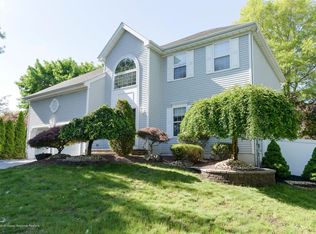 5 Campbell Ct, Aberdeen, NJ 07747