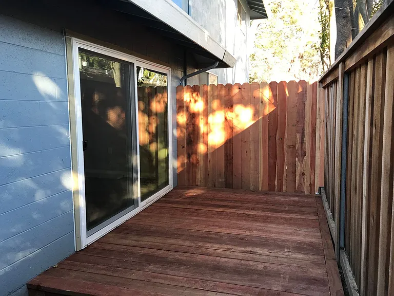 828 D St — Photo 11