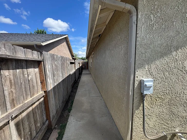 430 Vargus Ct — Photo 19