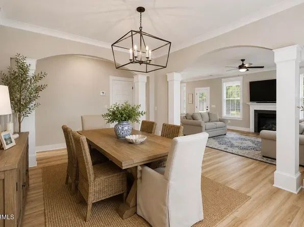 125 Furrow Lane, Beaufort, SC 29907