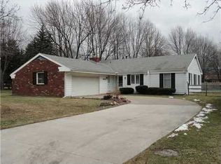 1059 Bourgogne Ave, Bowling Green, OH 43402