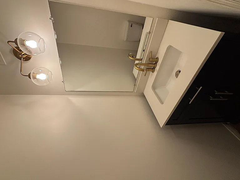 1600 E Laguna Dr — Photo 8