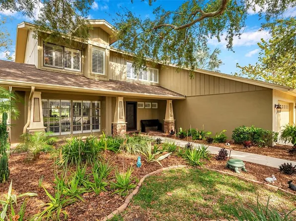 390 Cypress Creek Cir, Oldsmar, FL 34677