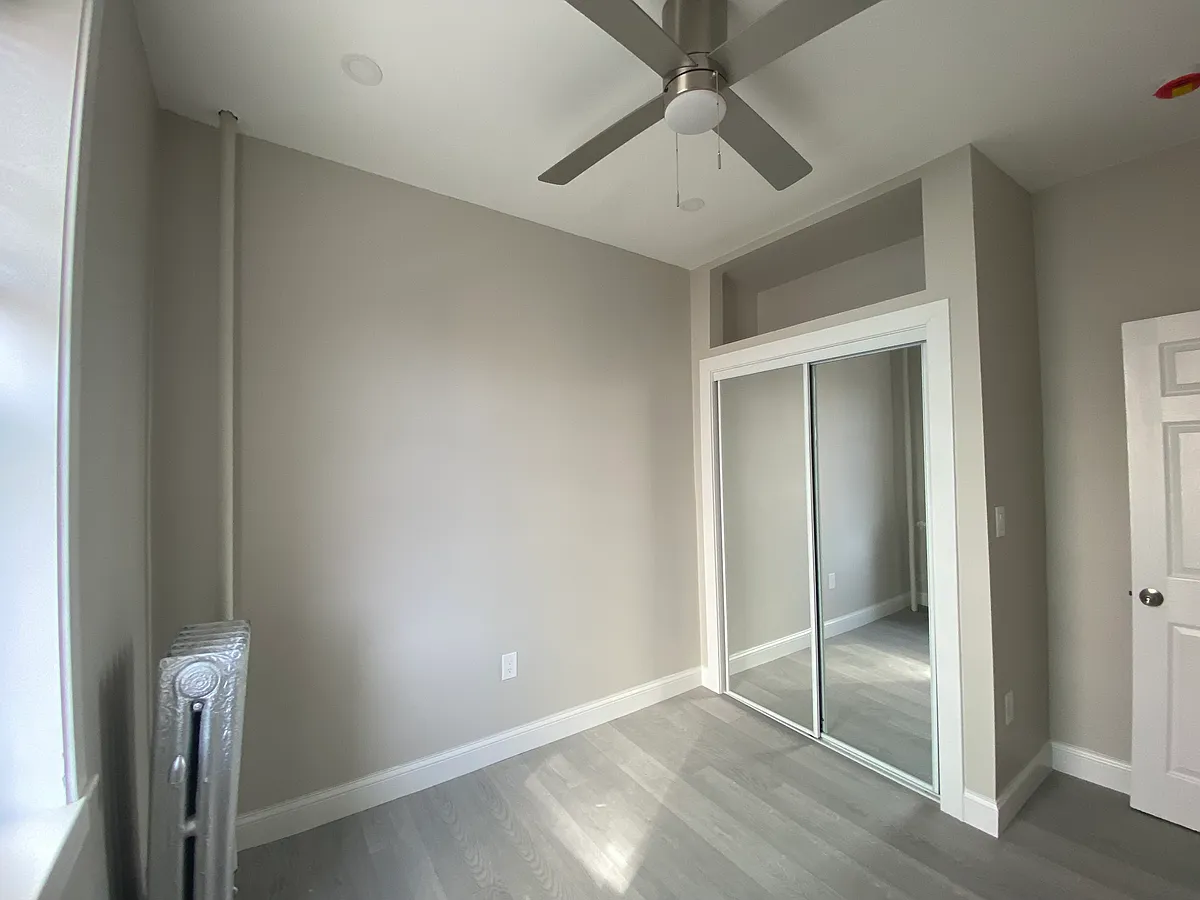Building Photo - 55 Burbank St #14