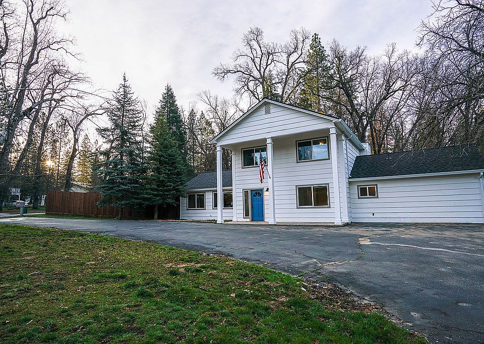 1st image of 16397 Acorn Dr
