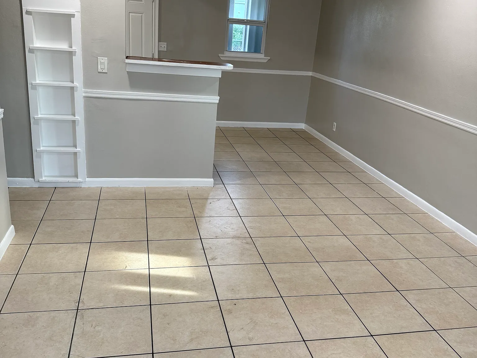 3 bed, 962 sqft, $2,495 — Photo 3