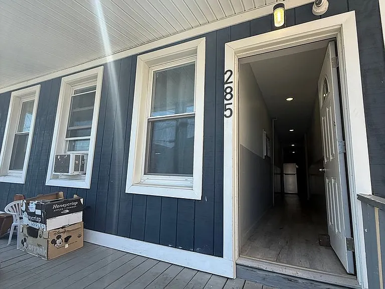 285 Bertrand Ave — Photo 2