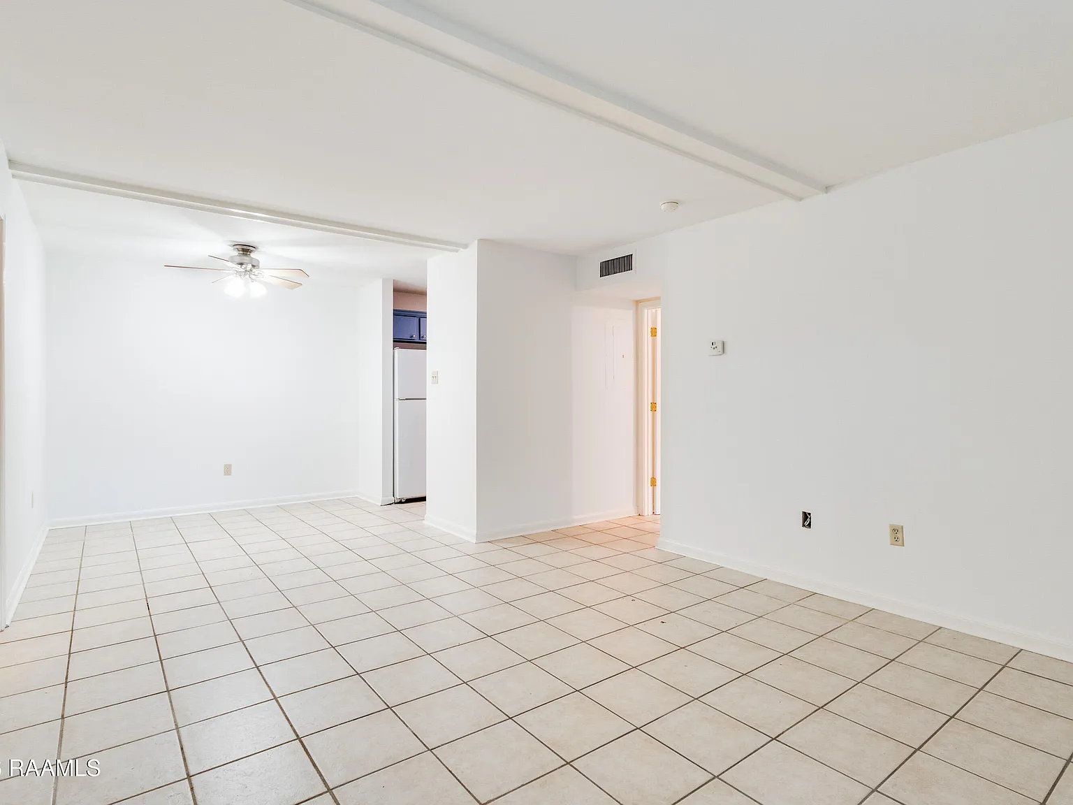 2 bed, 2.0 bath, 950 sqft, $1,000 — Photo 4