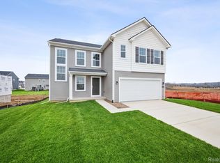 657 Swift Creek Dr, Chelsea, MI 48118