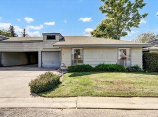 1912 E Vassar Dr, Visalia, CA