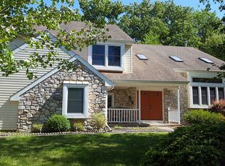 10 Jasmine Ct, Newtown, PA 18940