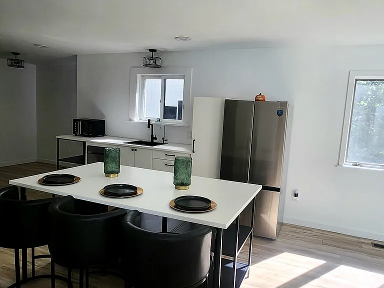 41 Breeds Hill Pl — Photo 5