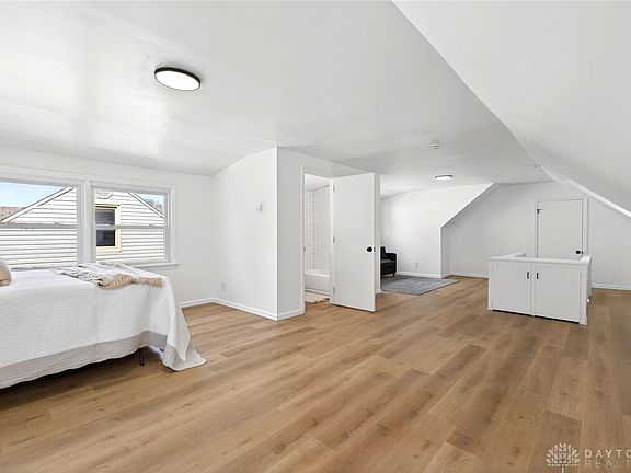 5th image of 1243 Ridgeview Ave