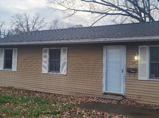 1006 E Main St, Marion, IL 62959