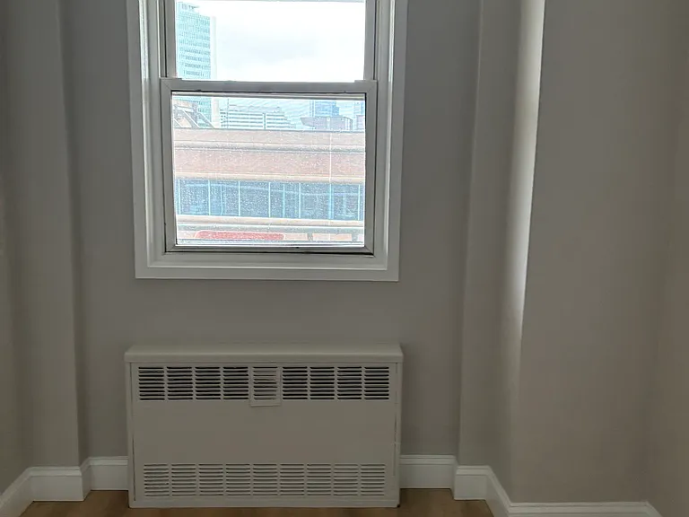 444 Bedford St #5M — Photo 3