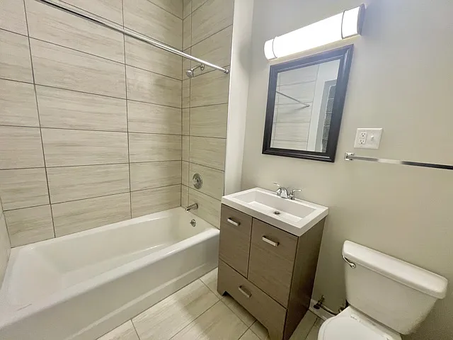 4452 N Winchester Ave #2 — Photo 13